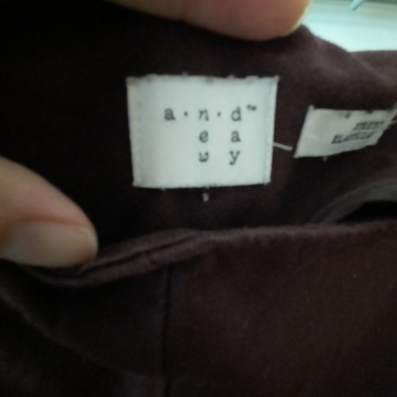A New Day Size 18 Burgundy Capris - Picture 9 of 11